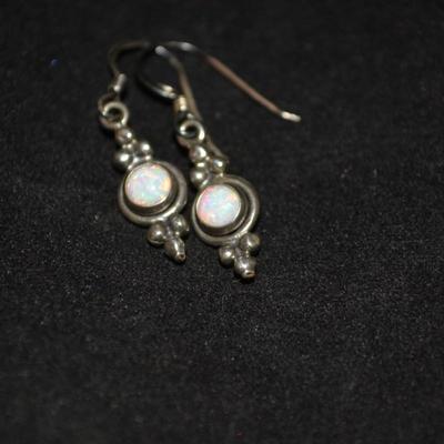 925 Sterling & Opal Drop Earrings 2.3g