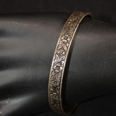 Vintage Sterling Floral Bangle Bracelet 6.5g