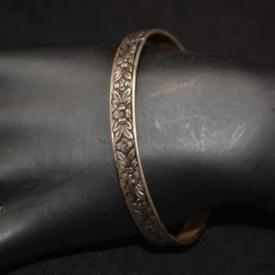 Vintage Sterling Floral Bangle Bracelet 6.5g