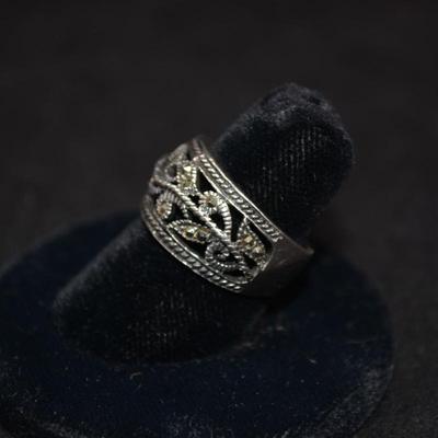 Vintage 925 Sterling Marcasite Filigree Ring Size 7, 3.6g