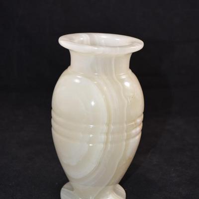 Creamy Onyx Vase 6”