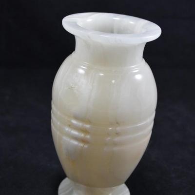 Creamy Onyx Vase 6”