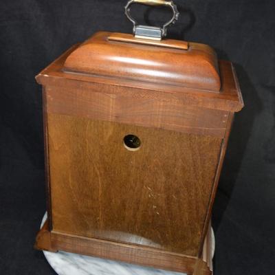 Howard Miller Triple Chime Key-Wind Mantle Clock, Model 612 429 15” Tall