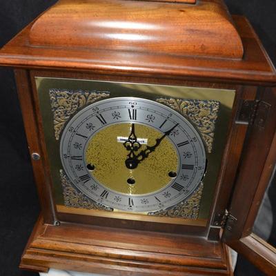 Howard Miller Triple Chime Key-Wind Mantle Clock, Model 612 429 15” Tall