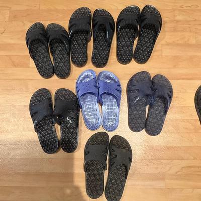 944 Lot of Seven Pairs of Sensi Slip-On Spa Shoes