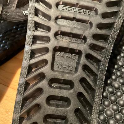 945 Lot of Five Sensi Spa Slip-On Shoes