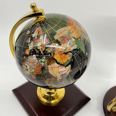 866 Globe on Mahogany Stand With English Renaissance Mahogany Hour Glass
