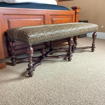 870 Upholdstered Leopart Print Bench