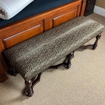 870 Upholdstered Leopart Print Bench