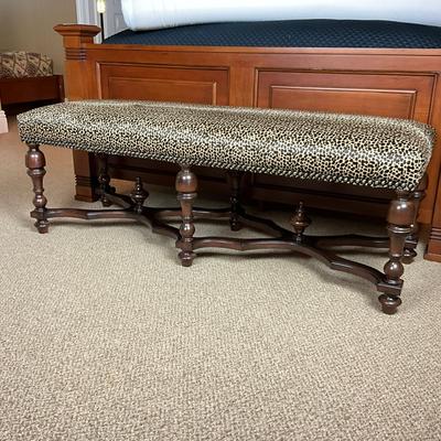 870 Upholdstered Leopart Print Bench