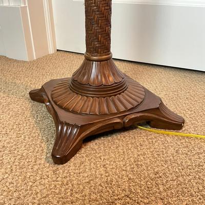 873 Large Rattan Style Pineapple Floor Lamp