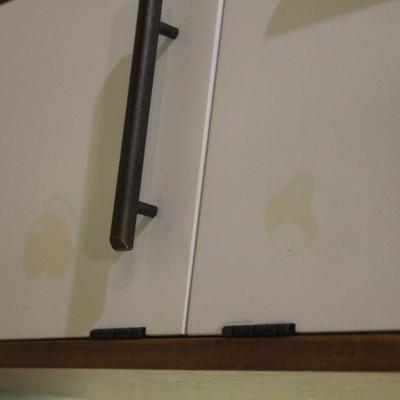WILLIAMS-SONOMA Child’s Toy Kitchen 36”x32”x12”