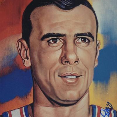 Bob Pettit signed photo