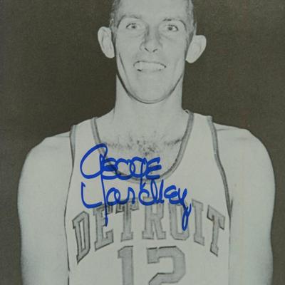 George Yardley signed photo