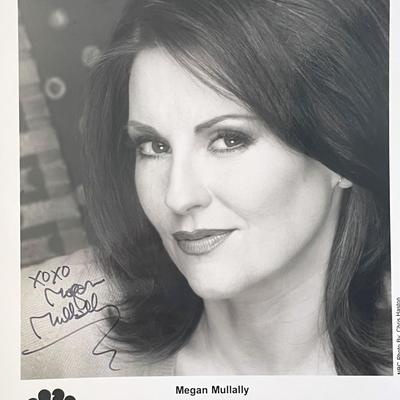 Will & Grace actress Megan Mullally signed photo