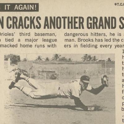Baltimore Orioles Brooks Robinson signed page