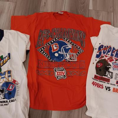 DENVER BRONCOS SUPER BOWL AND AFC CHAMPIONS MEDIUM T-SHIRTS