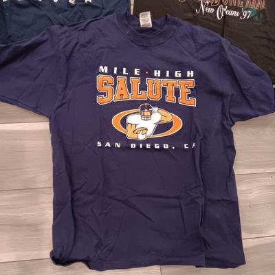 DENVER BRONCOS T-SHIRTS SIZE LARGE