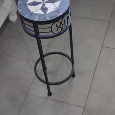 Small starter houseplant with stand