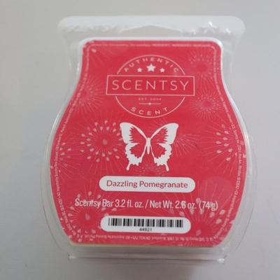 Scentsy Lot with warmer and bars