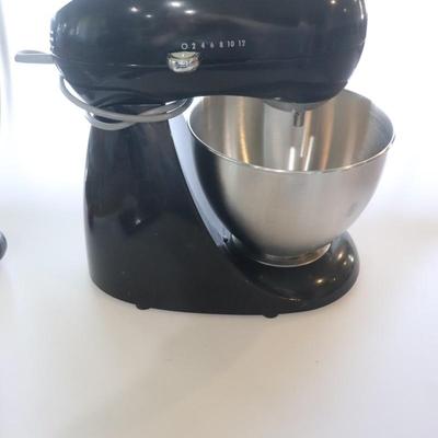 Black Hamilton Beach Eclectrics mixer w/ accessories.