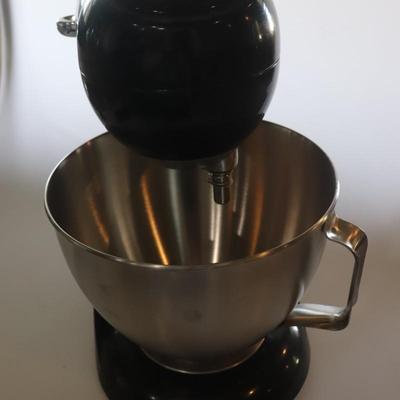 Black Hamilton Beach Eclectrics mixer w/ accessories.