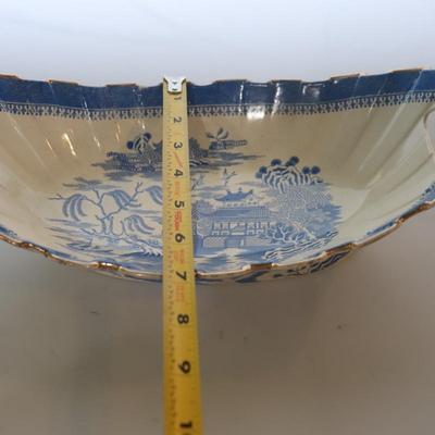 Medium sized Asian platter etched in Gold