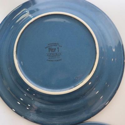 Lot of 3 dinner plates
