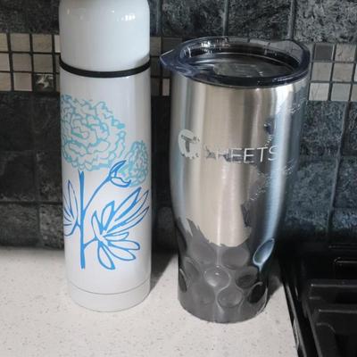 2 Thermal cups
