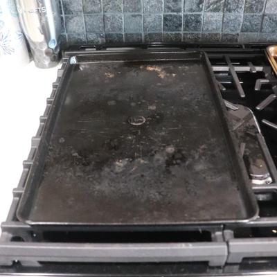 Lot of baking sheets