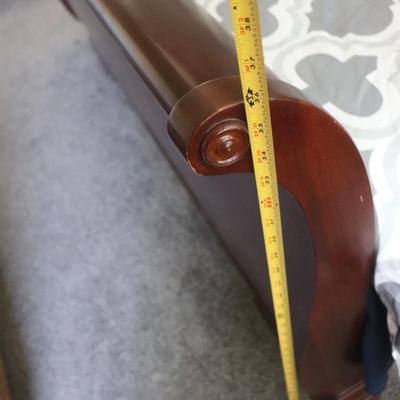 Mahogany Sleigh Bed (Queen)