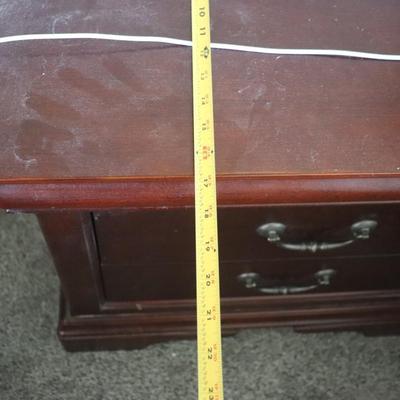 Mahogany night stand two drawers