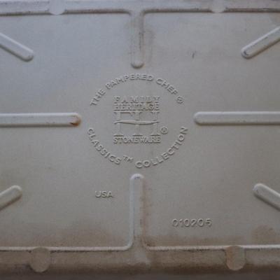 Pampered Chef Stoneware Bake dish
