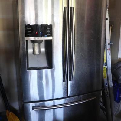 Samsung RF263BEAESR 25.6 cu. ft. French Door Refrigerator