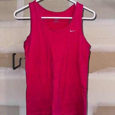 Nike Women's Shirt