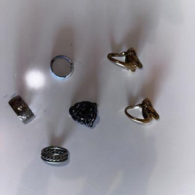 Lot of rings