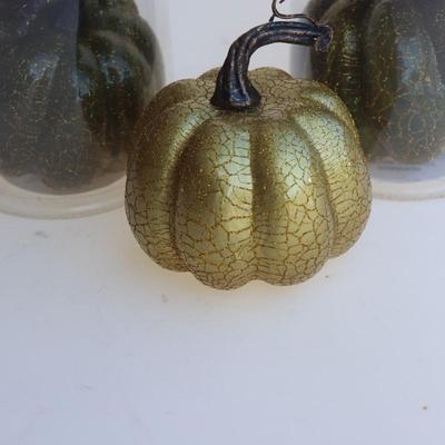 Lot of 6 fall pumpkins