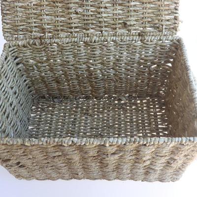 Two medium baskets with lid