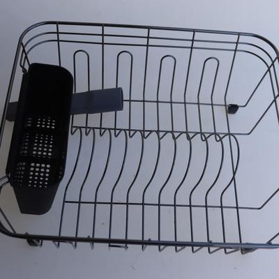 Dish drying rack with towels