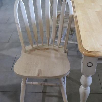 Farm Table with four chairs