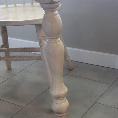 Farm Table with four chairs