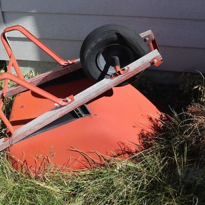 wheelbarrel (see pictures)