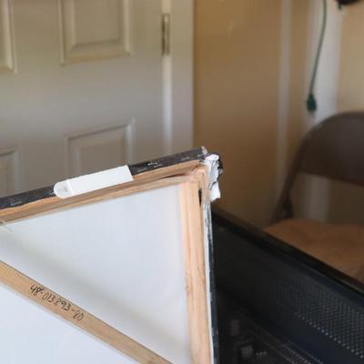 Flower Home Décor, see blemish