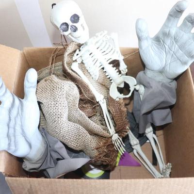 Halloween Décor Lot