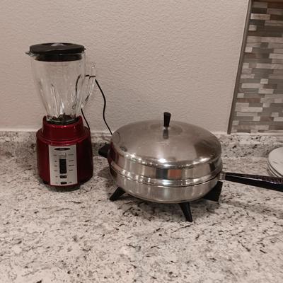 OSTER BLENDER AND FARBERWARE ELECTRIC SKILLET