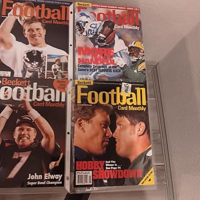 FOOTBALL MAGAZINES IN PROTECTIVE SLEEVES