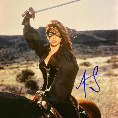 Queen of Swords Tessie Santiago signed photo
