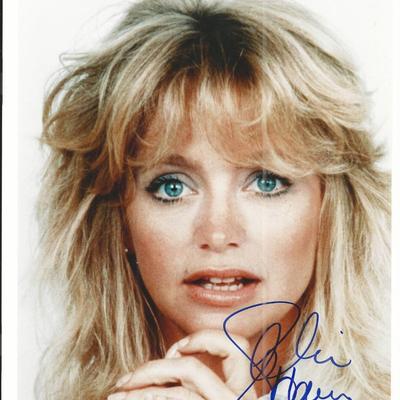 Goldie Hawn signed photo
