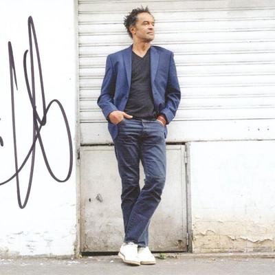 Tennis star Yannick Noah signed postcard