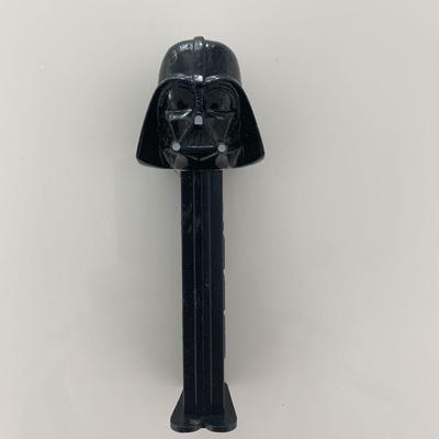 Star Wars Darth Vader original vintage Pez candy dispenser